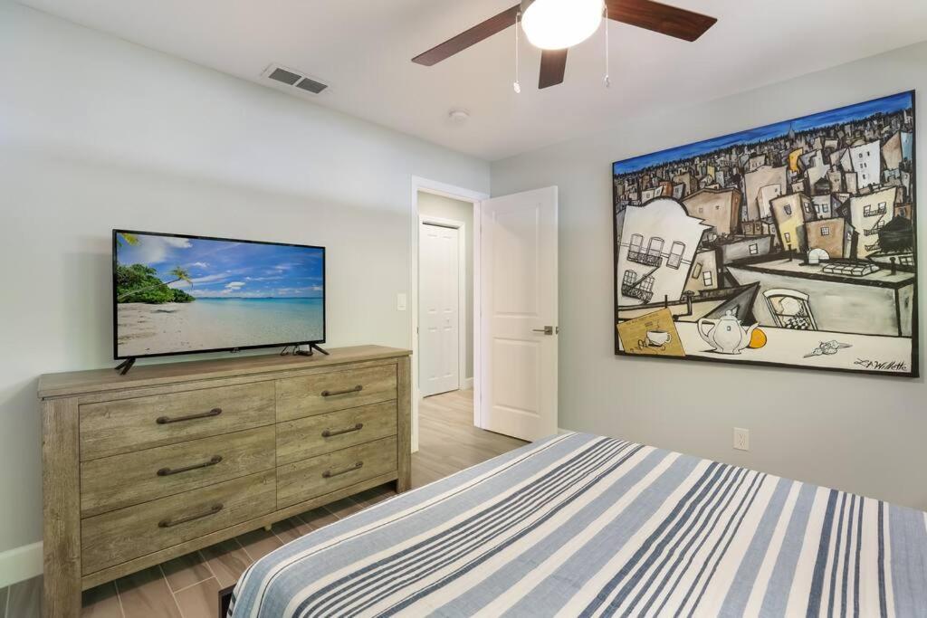 Updated Pool Home, Near Siesta Key Сasa de vacaciones Sarasota